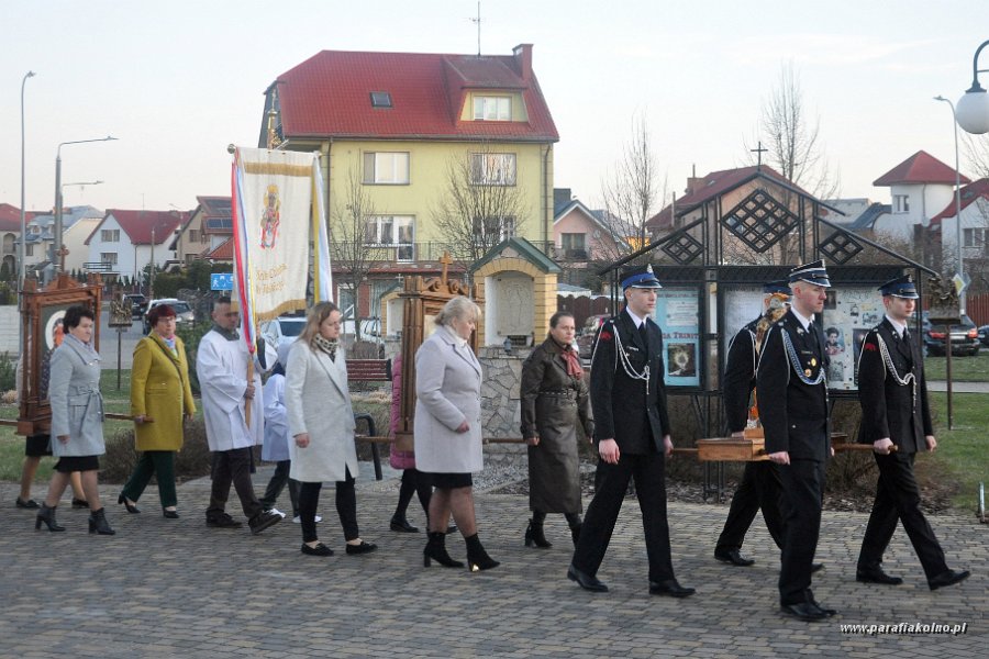 28 Procesja rezurekcyjna.jpg